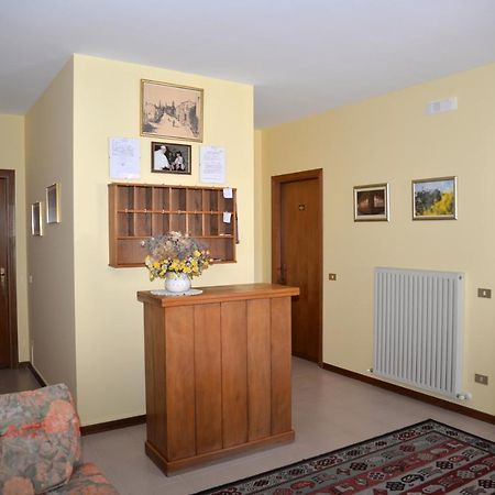 Camere Tiziana Assise Extérieur photo